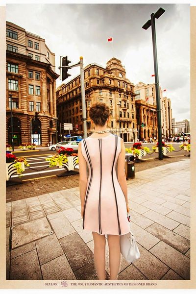 Đầm xòe trắng phối sọc đen mã 1149