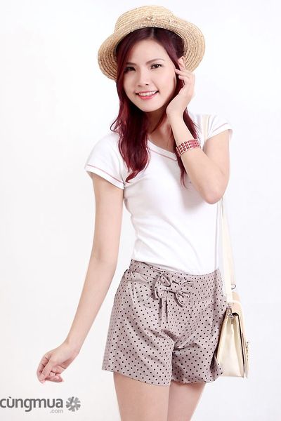 Quần váy chấm bi
