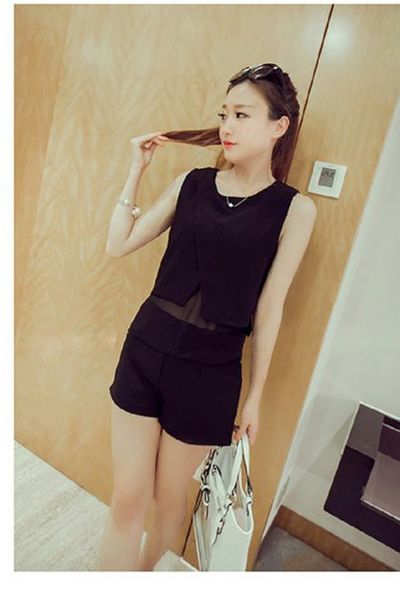 Set đồ đính nút vai cách điệu - 1375