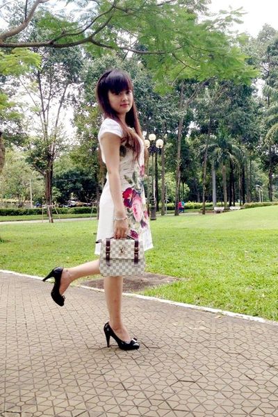 Đầm suông hoa nơ - 0709