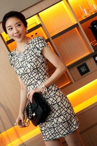 Đầm body họa tiết lập thể - 0296
