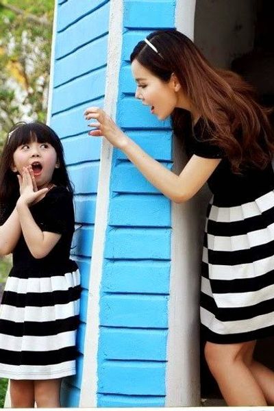 Set 02 đầm sọc mẹ bé - 0640