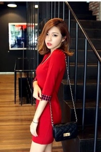 Đầm body tay lật caro ms1059