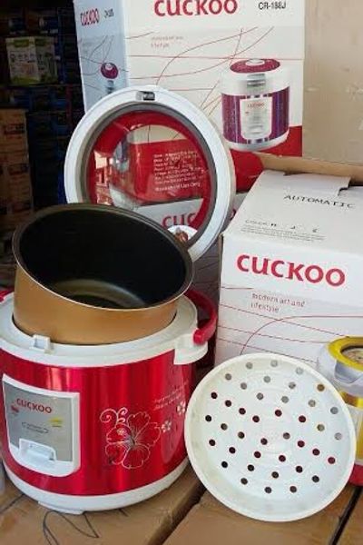 Nồi cơm điện cuckoo nấp kiếng 1l8