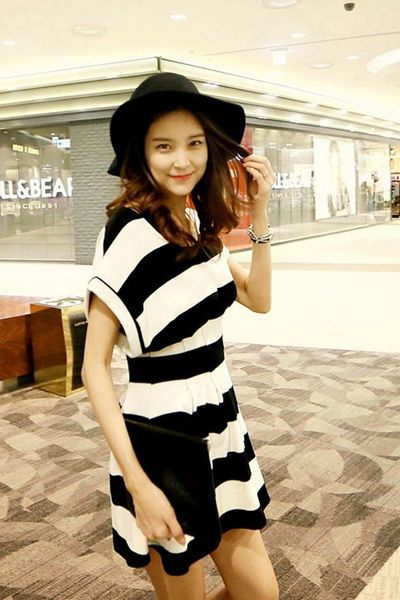 Đầm xòe sọc ngang bo eo ms1165