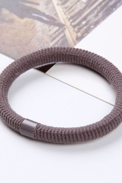 Thun len buột tóc