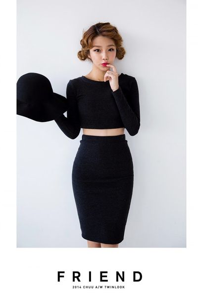 Set áo croptop chân váy bw - 0971
