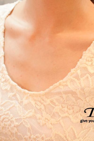 Áo thun nữ ren lưng vintage