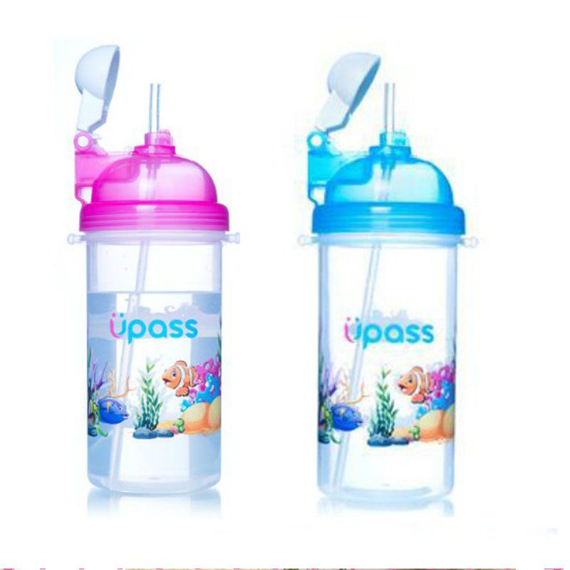 Bình uống nước cho bé đi học bật nắp Upass cá 420ml giá sỉ